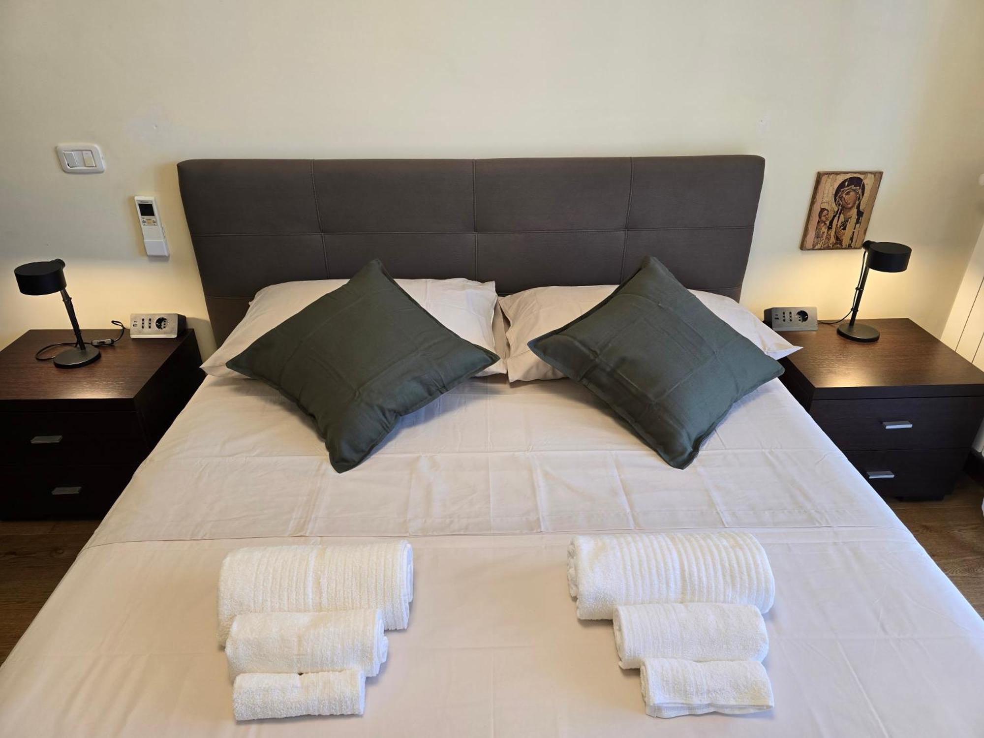 Giopi Home Vitinia Buitenkant foto