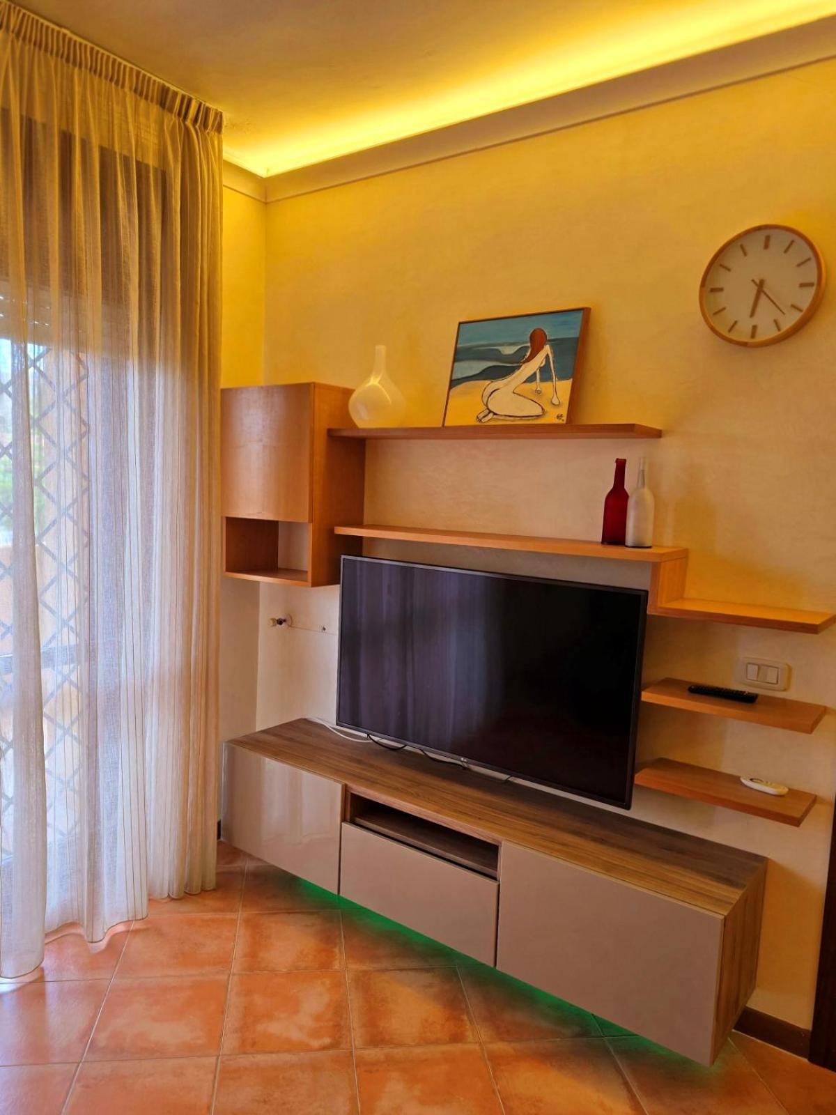 Giopi Home Vitinia Buitenkant foto